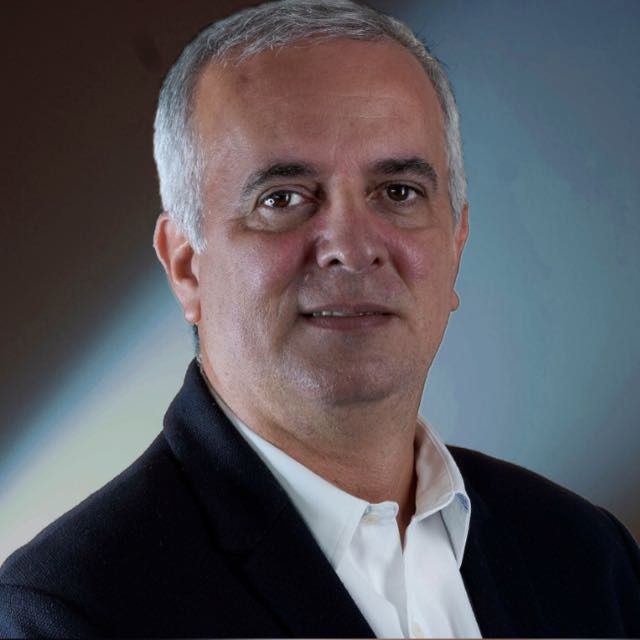 Dr. Márcio Carvalho